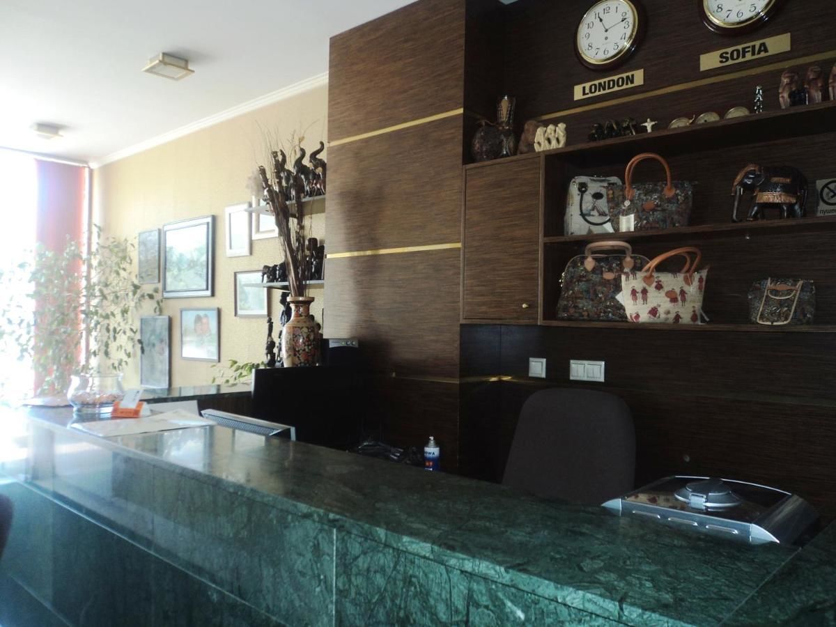 Отель Hotel 007 София-36