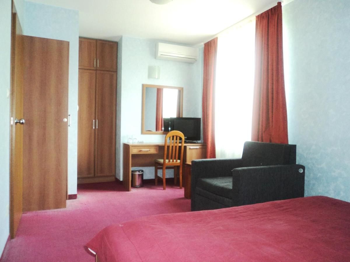 Отель Hotel 007 София-39