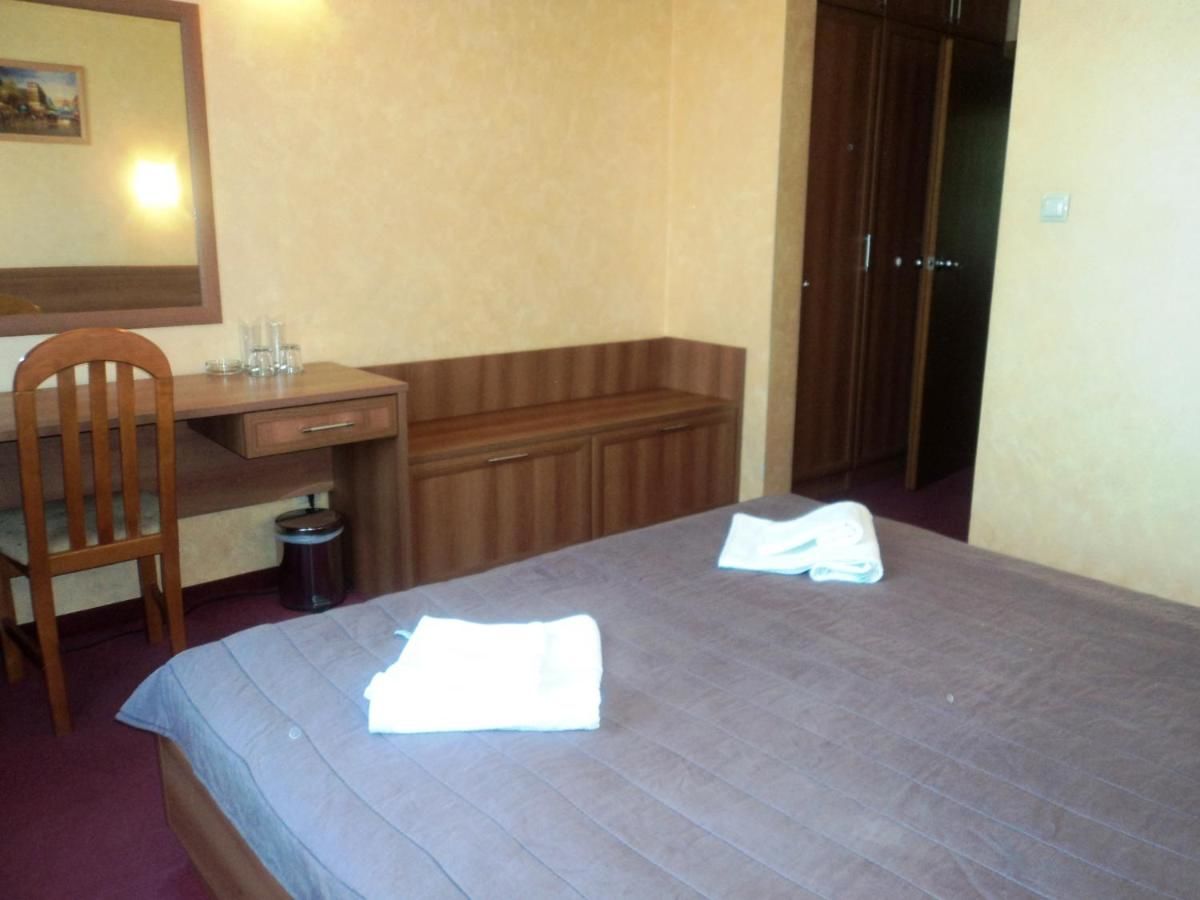 Отель Hotel 007 София-41