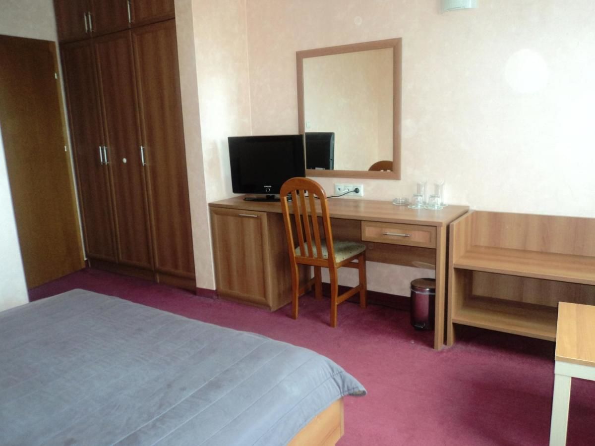 Отель Hotel 007 София